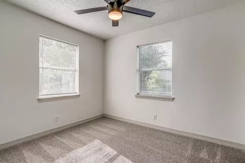 506 E Willingham St, Cleburne, TX 76031 photo 28