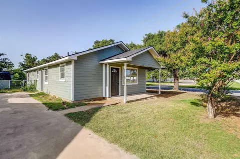 506 E Willingham St, Cleburne, TX 76031 photo 5