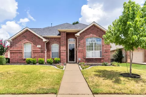 1011 Tanglewood Dr, Mansfield, TX 76063
