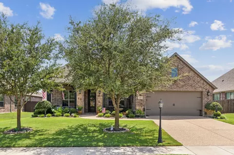 118 Manor Ln, Waxahachie, TX 75165
