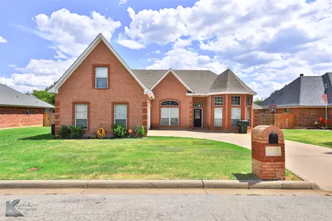 3317 White Oaks Dr, Abilene, TX 79606