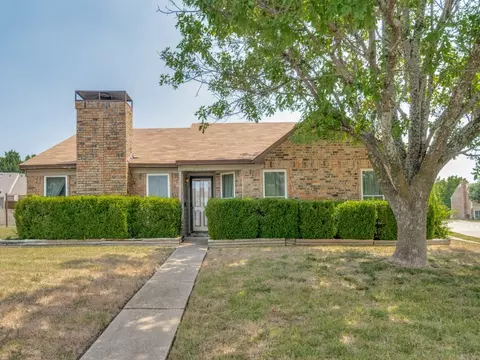 3800 Glover Dr, Plano, TX 75074