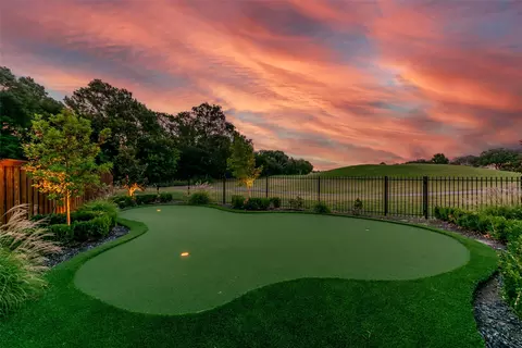 2304 Trinity Ln, Mckinney, TX 75072