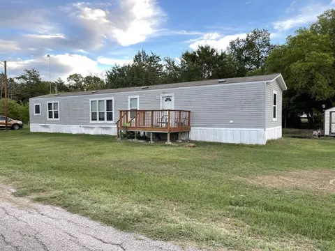2549 Bass Dr, Wills Point, TX 75169