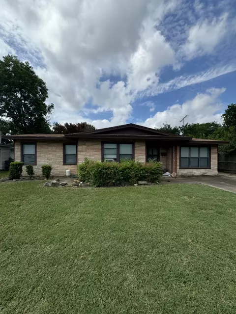 2552 Valwood Pkwy, Farmers Branch, TX 75234