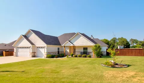 103 Cocopa Cv, Lake Kiowa, TX 76240
