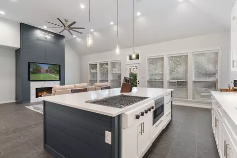 2561 Morning Glory Dr, Richardson, TX 75082