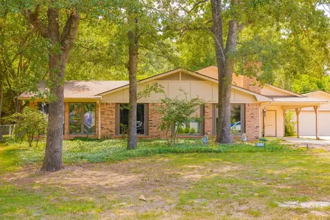 535 Dogwood Ln, Hideaway, TX 75771