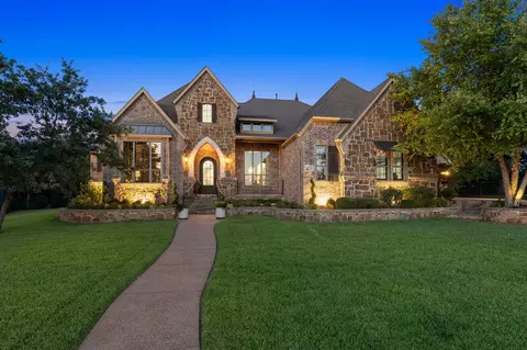 13 Rochester Ct, Trophy Club, TX 76262