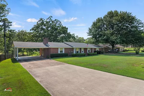 410 S Boggie St, Atlanta, TX 75551