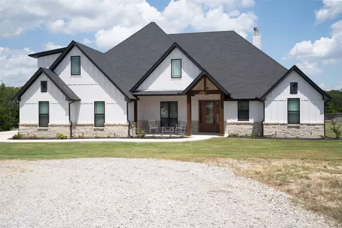 1691 S Hubbard St, Alvord, TX 76225