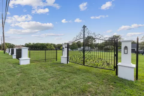 6108 Westcoat Dr, Colleyville, TX 76034