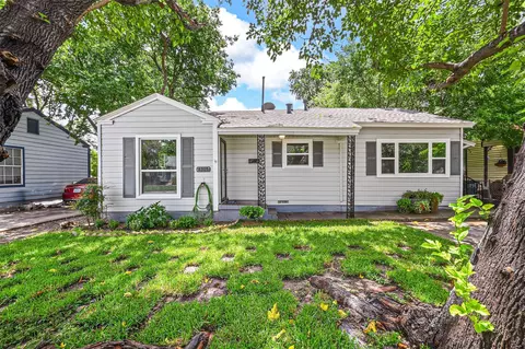 4305 Lisbon St, Fort Worth, TX 76107