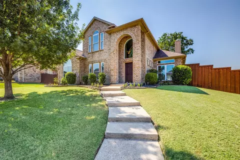 1473 Summerhill Dr, Carrollton, TX 75007