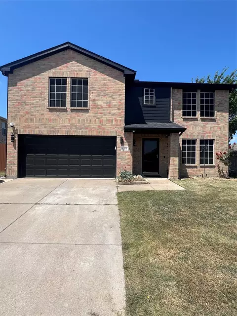 1311 Flagstone Dr, Cedar Hill, TX 75104
