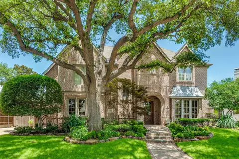5913 Newgate Ln, Plano, TX 75093