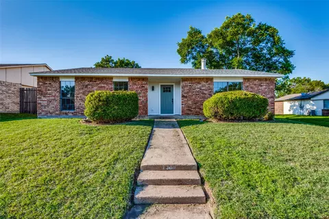 7309 Cloverglen Dr, Dallas, TX 75249
