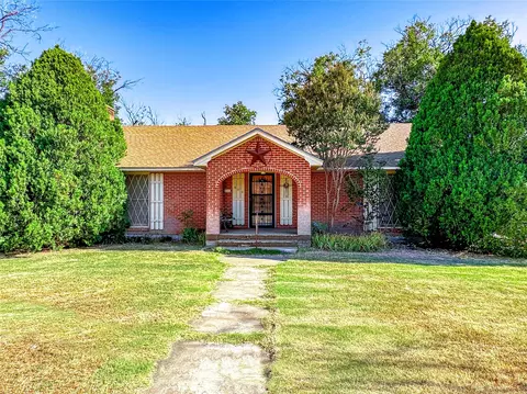 806 N 11th St, Haskell, TX 79521