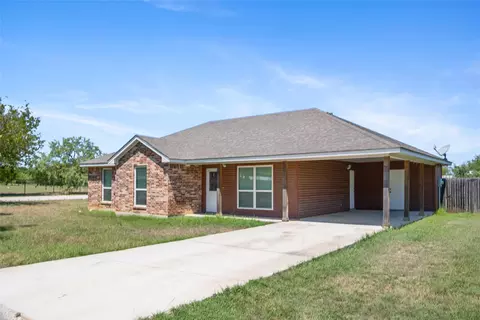 351 Roanoke Ave, Brownwood, TX 76801
