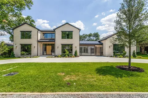 4242 Williamsburg Rd, Dallas, TX 75220