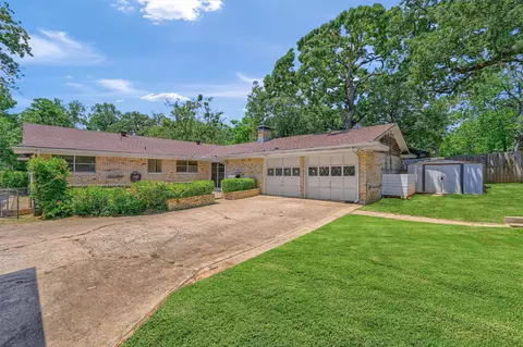 Exterior - 135 Circle Dr, Denison, TX 75021 photo 8 of 8