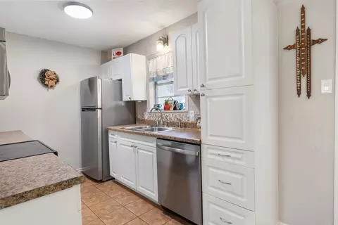 411 E Pine St, Malakoff, TX 75148 photo 8