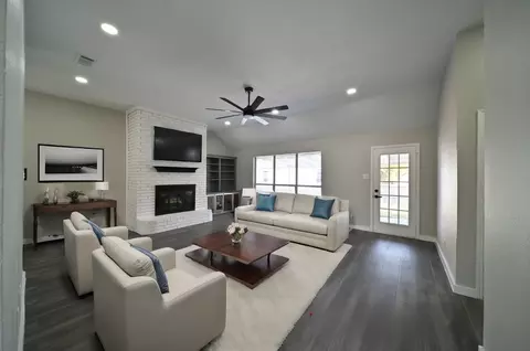 209 Canterbury St, Euless, TX 76039