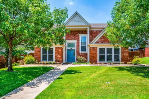 1212 Saint Tropez Dr, Carrollton, TX 75006