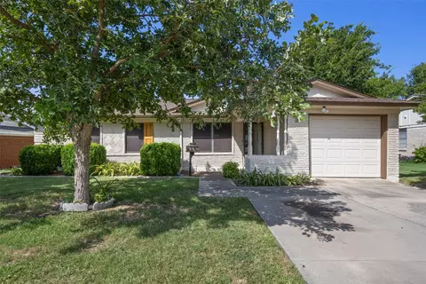 3566 Paint Trl, Fort Worth, TX 76116
