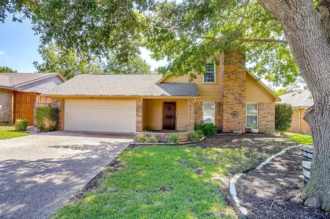 3729 Devonaire Dr, Aledo, TX 76008
