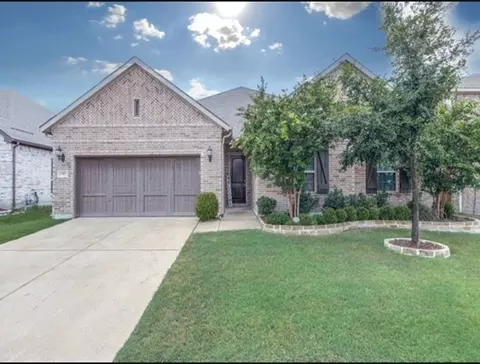905 Lawndale St, Celina, TX 75009