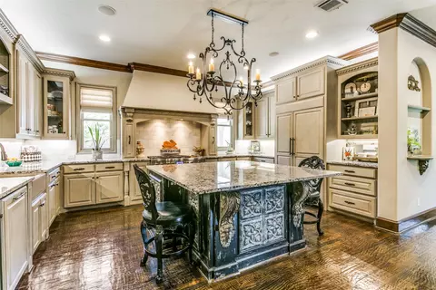 405 E Texas St, Grapevine, TX 76051 photo 10
