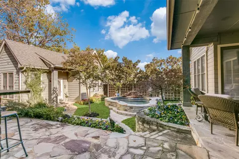 405 E Texas St, Grapevine, TX 76051 photo 25