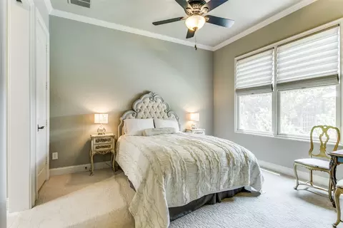 405 E Texas St, Grapevine, TX 76051 photo 31