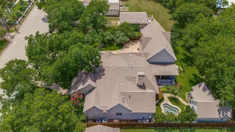 405 E Texas St, Grapevine, TX 76051 photo 37