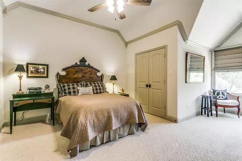 405 E Texas St, Grapevine, TX 76051 photo 19