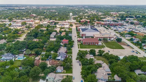 405 E Texas St, Grapevine, TX 76051 photo 38