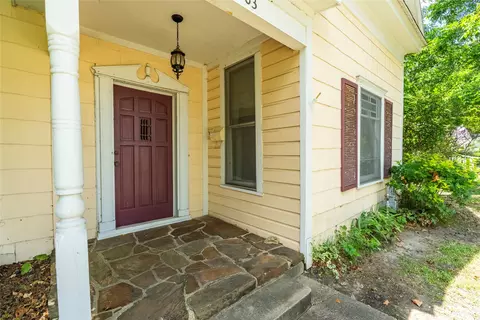 Exterior - 1503 Bonham St, Commerce, TX 75428 photo 8 of 12