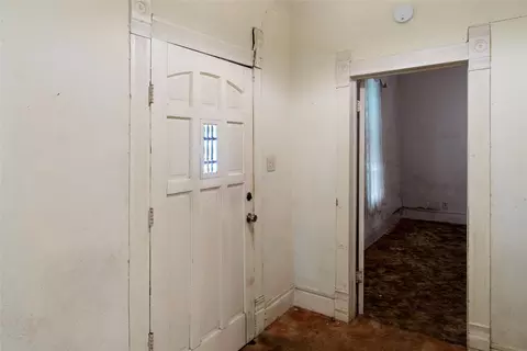Entry Way - 1503 Bonham St, Commerce, TX 75428 photo 1 of 3