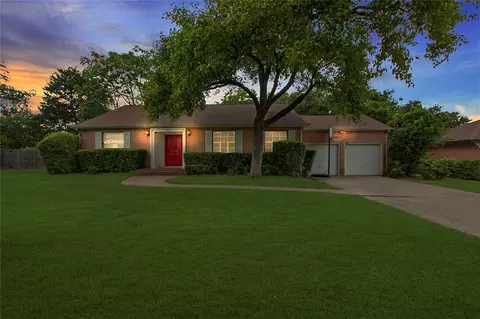 519 Green Cove Ln, Dallas, TX 75232