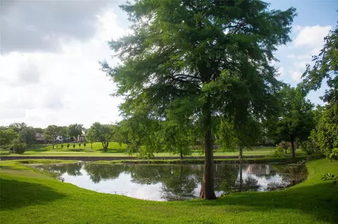 1829 Lakecrest Cir, Carrollton, TX 75006