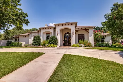 3700 Laurens Pl, Colleyville, TX 76034
