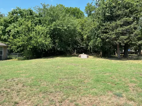 504 S Branch St, Sherman, TX 75090