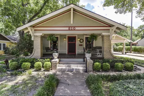 810 N Preston St, Ennis, TX 75119