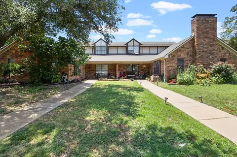 1700-1702 Tree House Ln, Plano, TX 75023