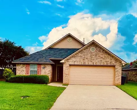 618 Whitefield Ln, Bossier City, LA 71112