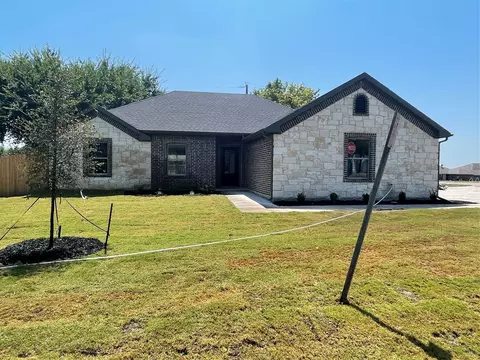 500 S Neathery Ave, Collinsville, TX 76233