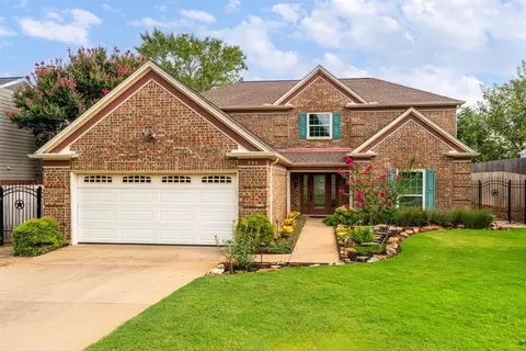 722 Berkshire Ln, Grapevine, TX 76051