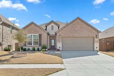 913 Pinnacle Breeze Dr, Haslet, TX 76052