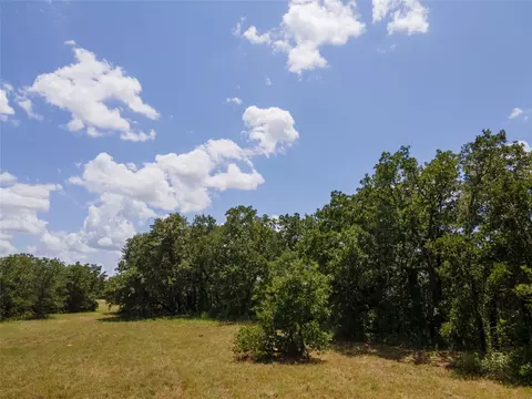 109 Coyote Cave Ln, Alvord, TX 76225